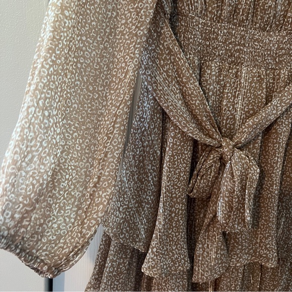 V-neck dress smocked back, tiered skirt, back tie, leopard print in junior large - Picture 8 of 11